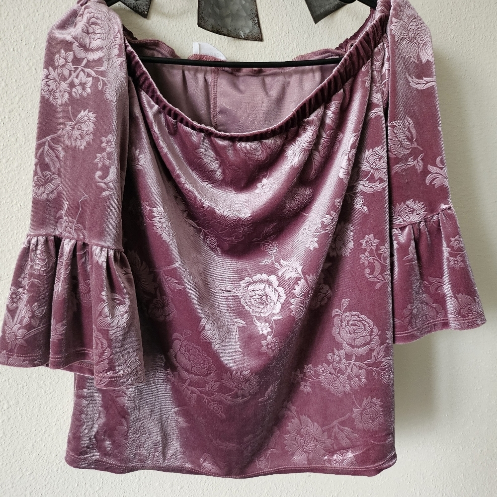 Velvet Floral Off-Shoulder Blouse in Mauve